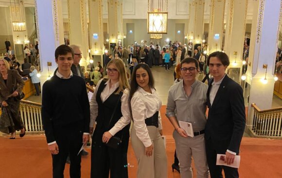 Schloss Krumbach Students Attend Diego Flórez’s Opera Concert