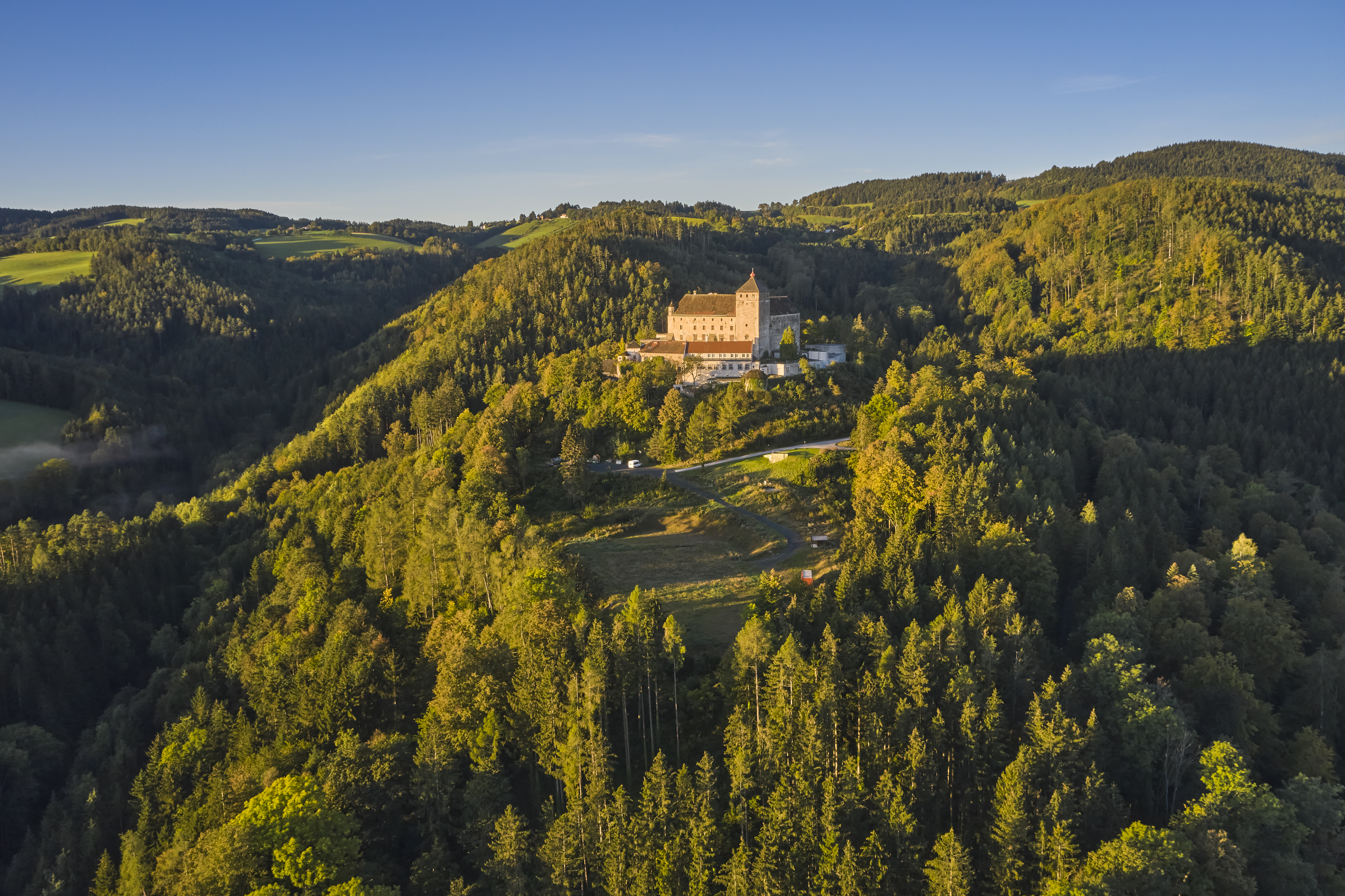 Schloss Krumbach International School
